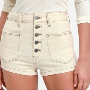 FREE PEOPLE bridgette denim shorts White Mini Button Fly Size 25 Tiny stretch